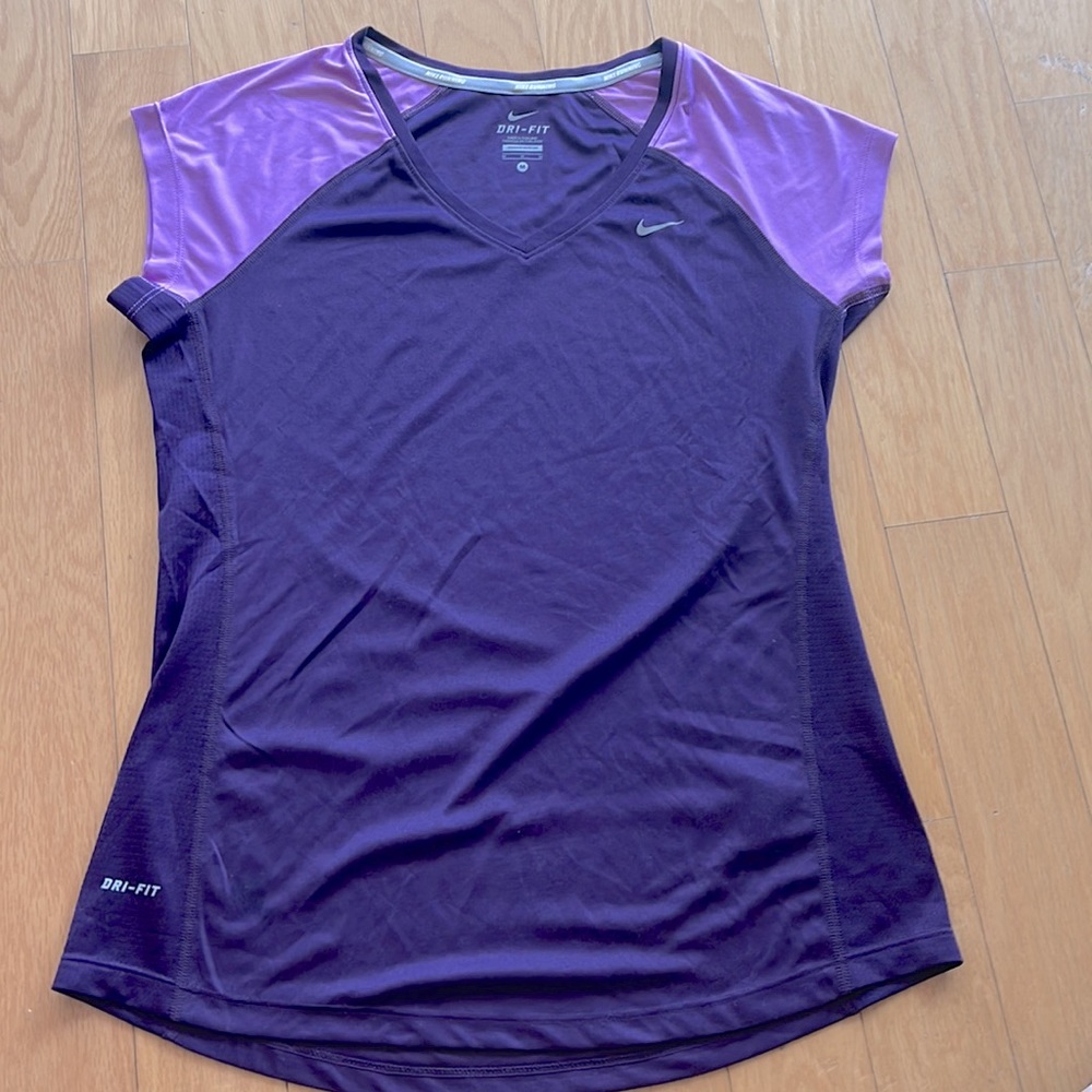 Nike dry fit running shirt. Size M